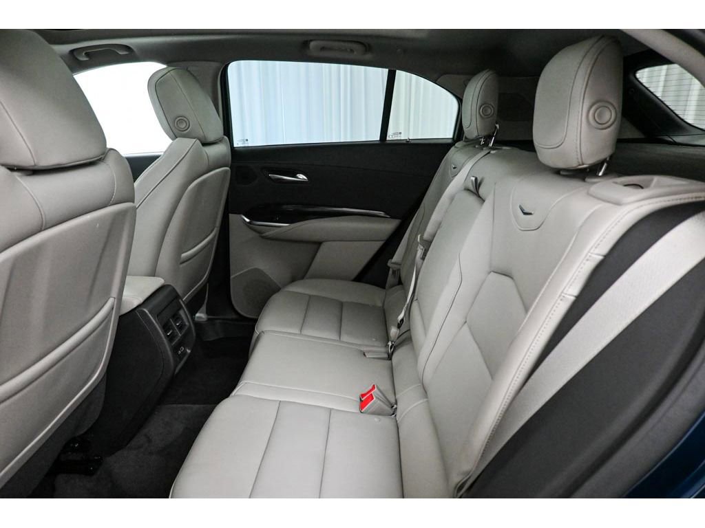 Certified 2022 Cadillac XT4 Premium Luxury w/ Enhanced Visibility Package AWD/4WD image 28