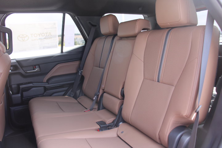 New 2026 Toyota 4Runner Limited AWD/4WD image 14
