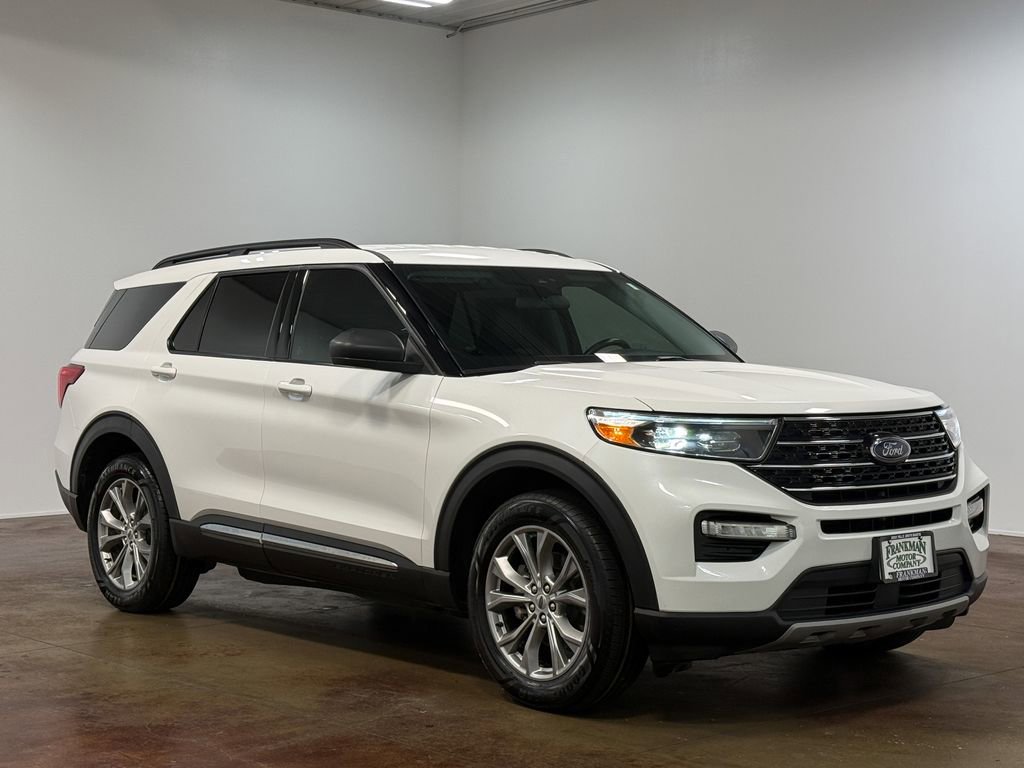 Used 2022 Ford Explorer XLT w/ Equipment Group 202A AWD/4WD image 22