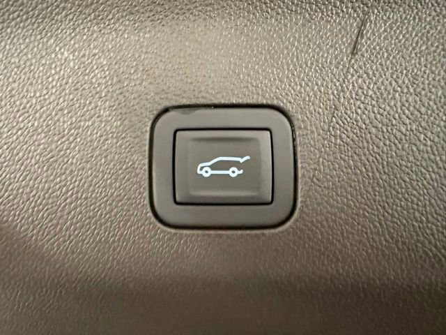 New 2026 GMC Yukon XL Elevation w/ LPO, Floor Liner Package image 8