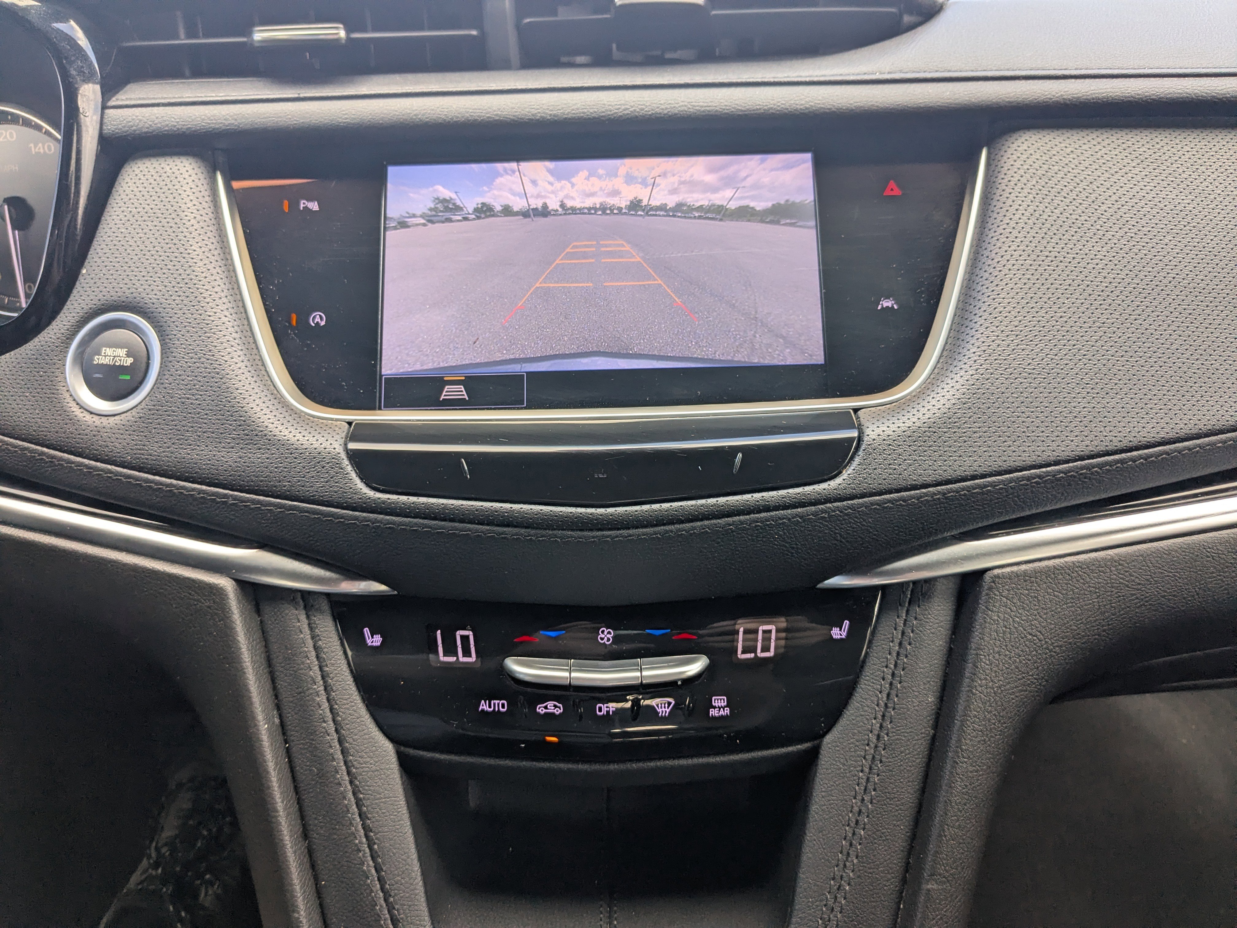 Used 2021 Cadillac XT6 Luxury image 27