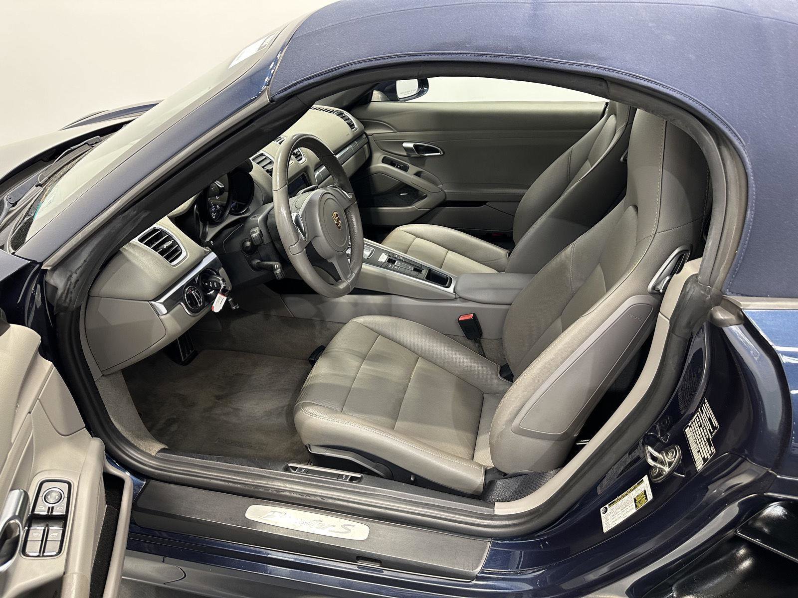 Used 2015 Porsche Boxster S RWD image 18