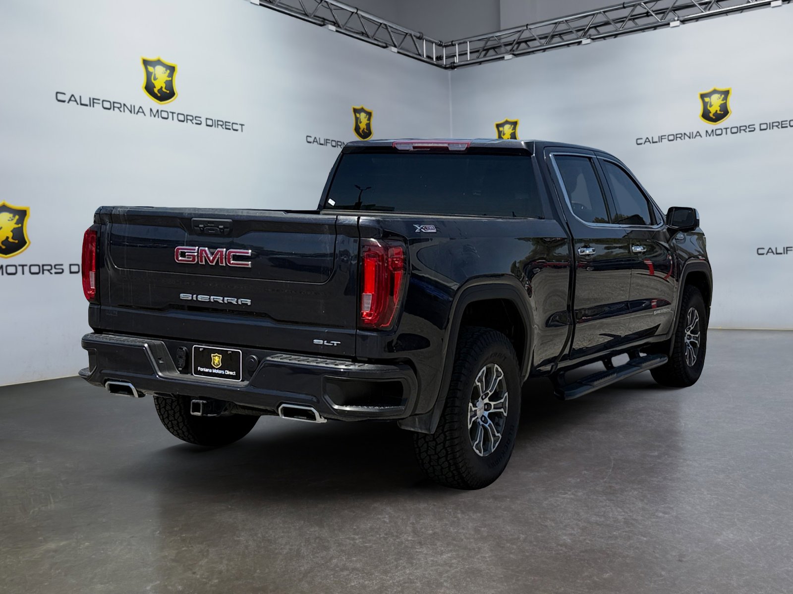 Used 2022 GMC Sierra 1500 SLT w/ SLT Convenience Package AWD/4WD image 5