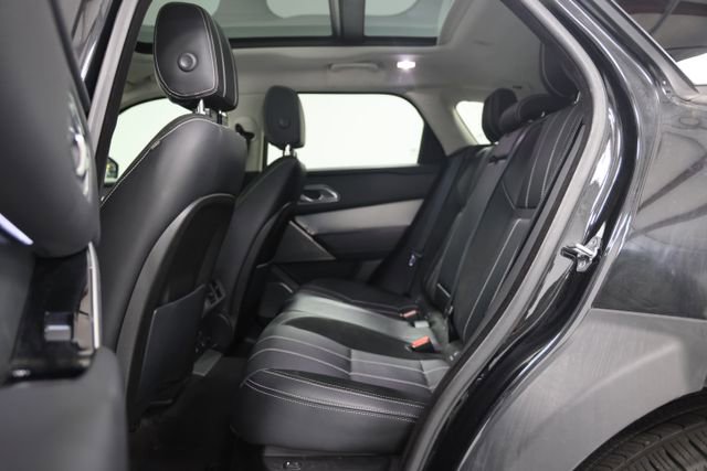 Used 2018 Land Rover Range Rover Velar R-Dynamic SE AWD/4WD image 33