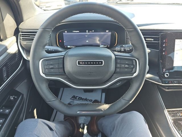 Used 2023 Jeep Wagoneer L Series II image 13