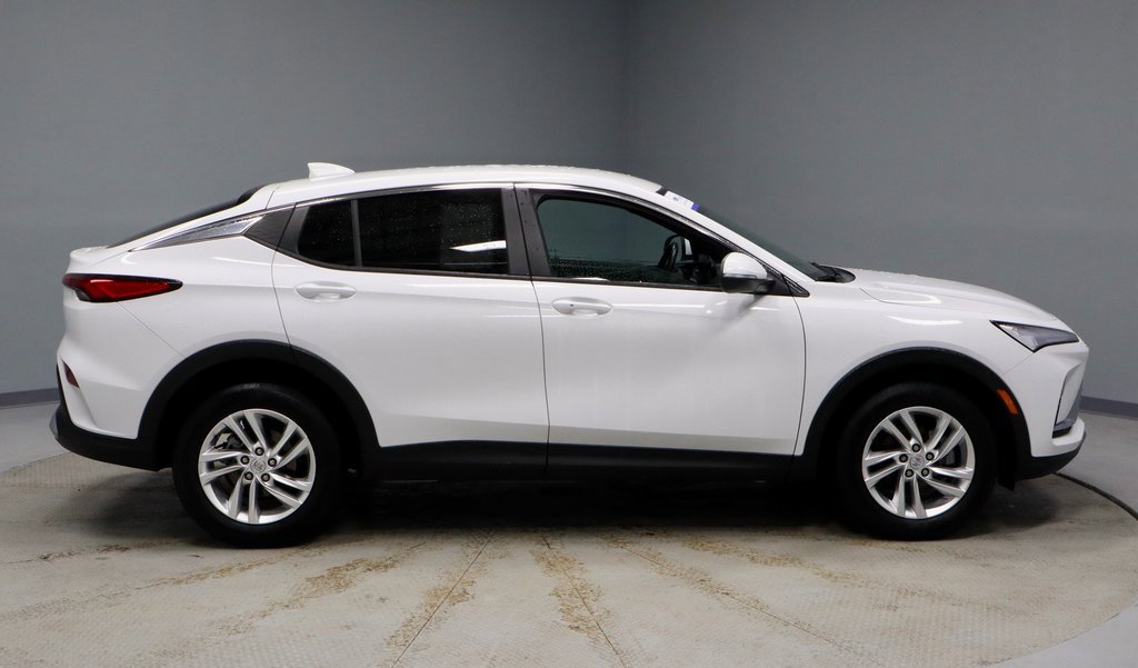 Used 2024 Buick Envista Preferred w/ Convenience I Package image 12