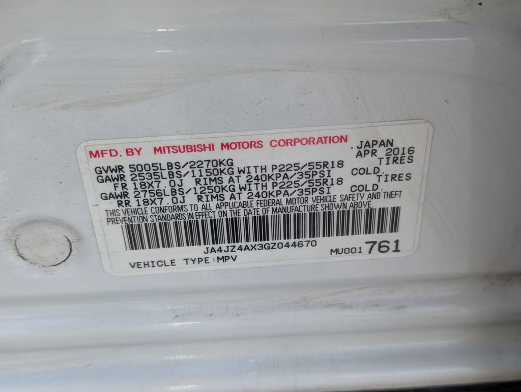 Used 2016 Mitsubishi Outlander GT AWD/4WD image 41