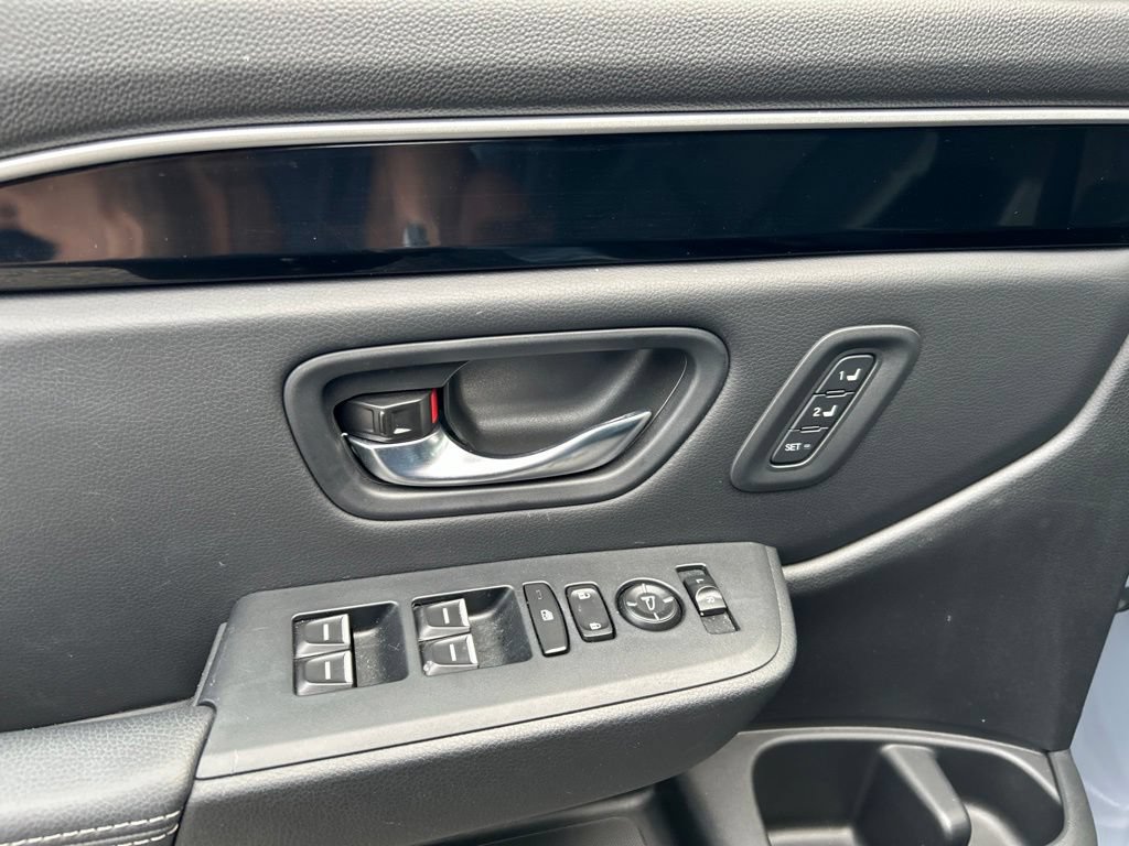 Used 2024 Honda Pilot Touring image 10