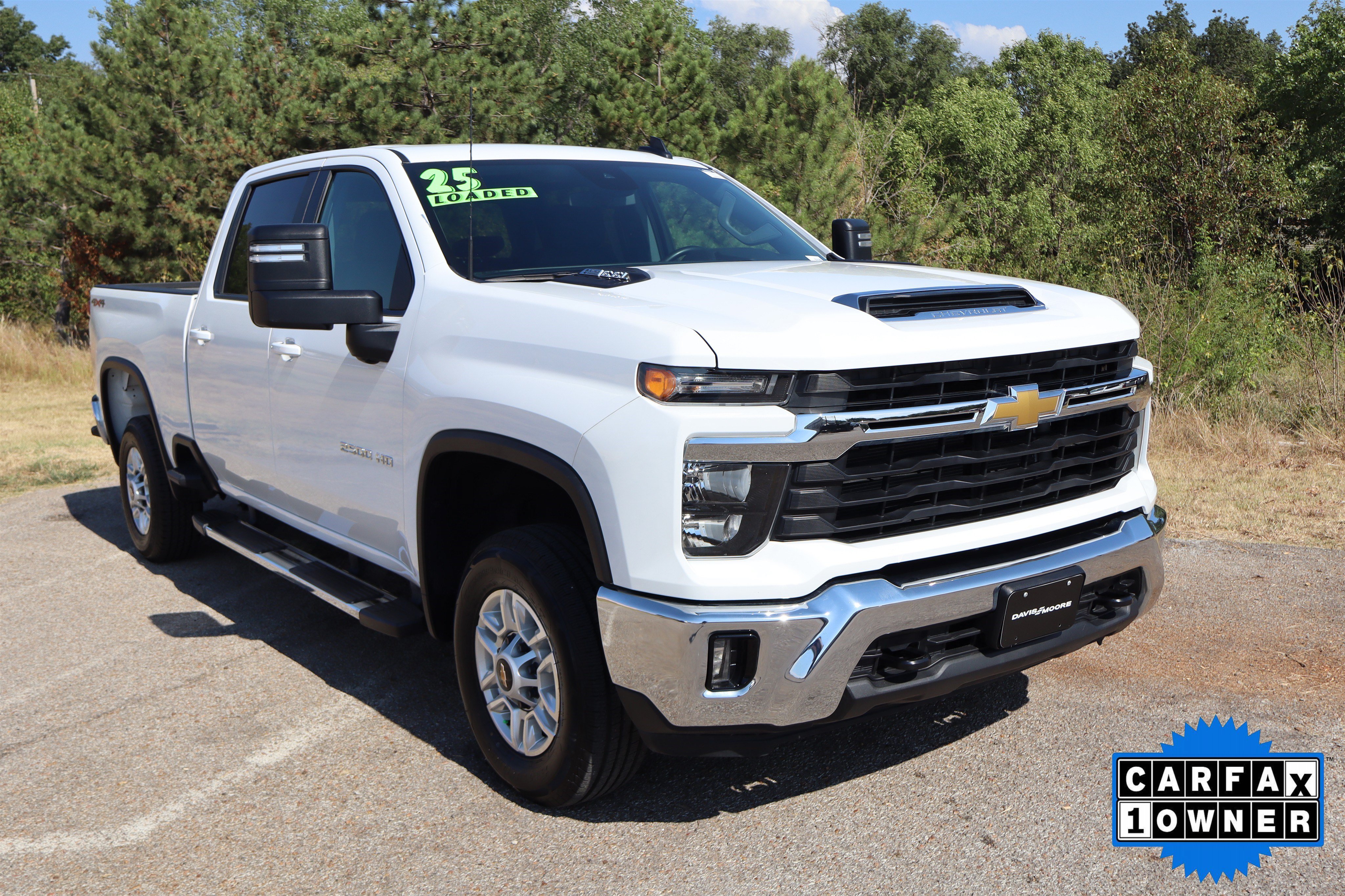 Used 2025 Chevrolet Silverado 2500 LT w/ Convenience Package AWD/4WD image 3
