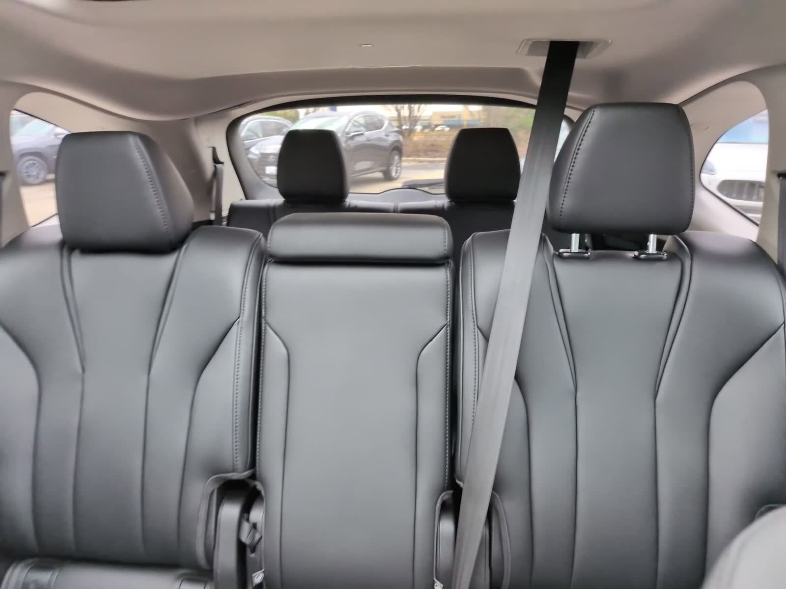 Used 2023 Acura MDX SH-AWD image 31