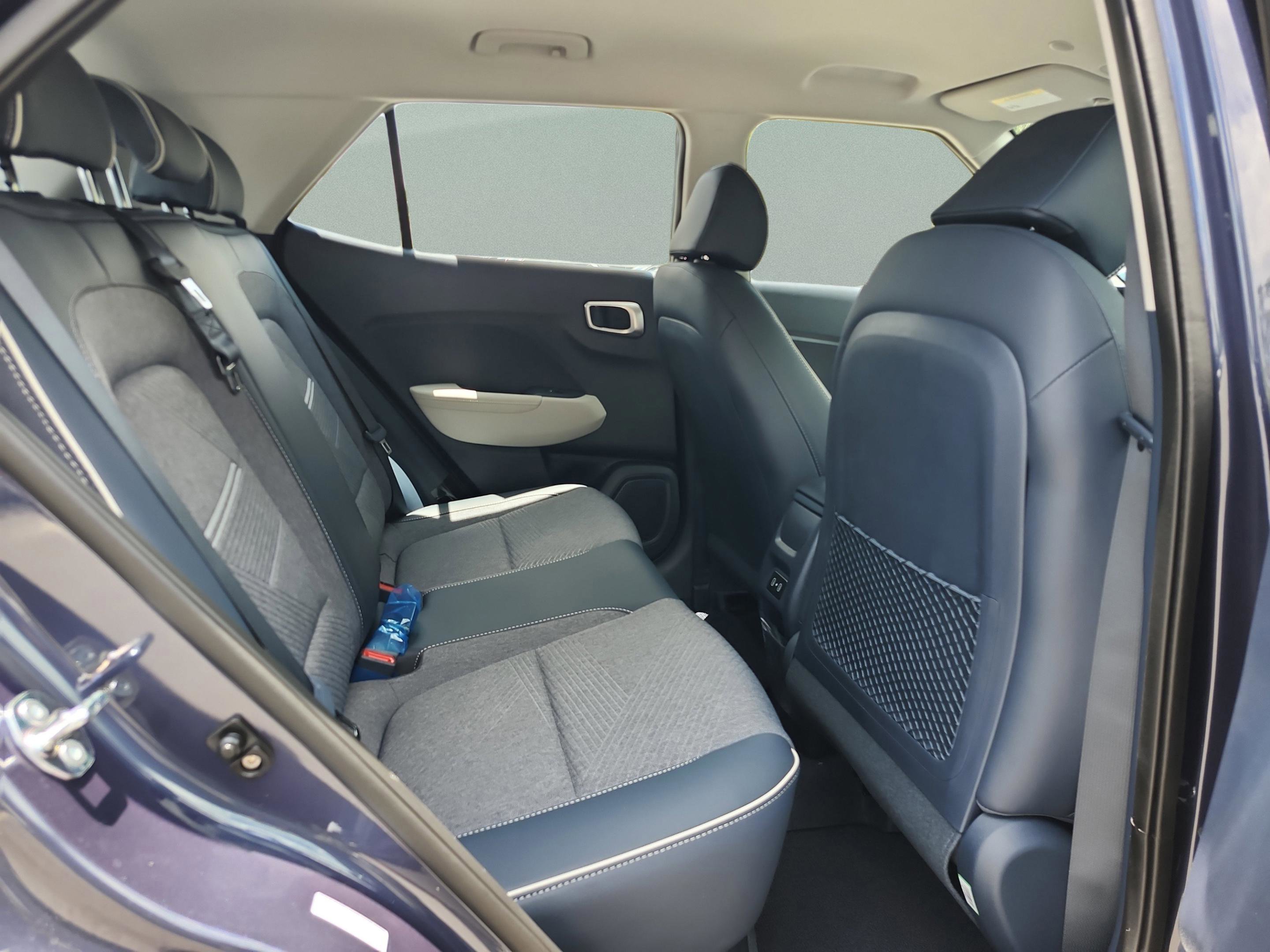 New 2026 Hyundai Venue SEL FWD image 19