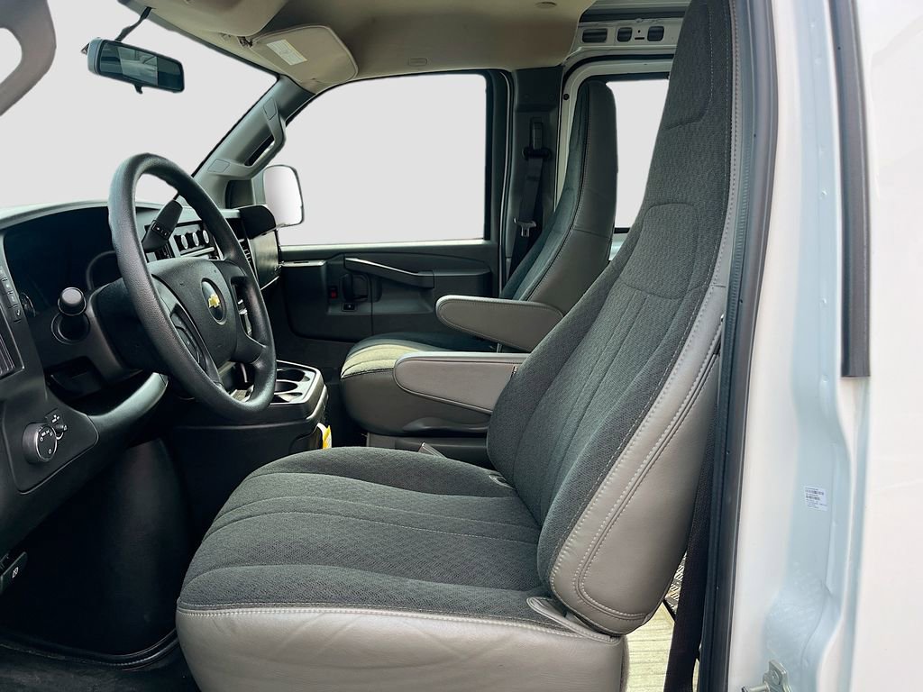 Used 2023 Chevrolet Express 2500 w/ Driver Convenience Package RWD image 19