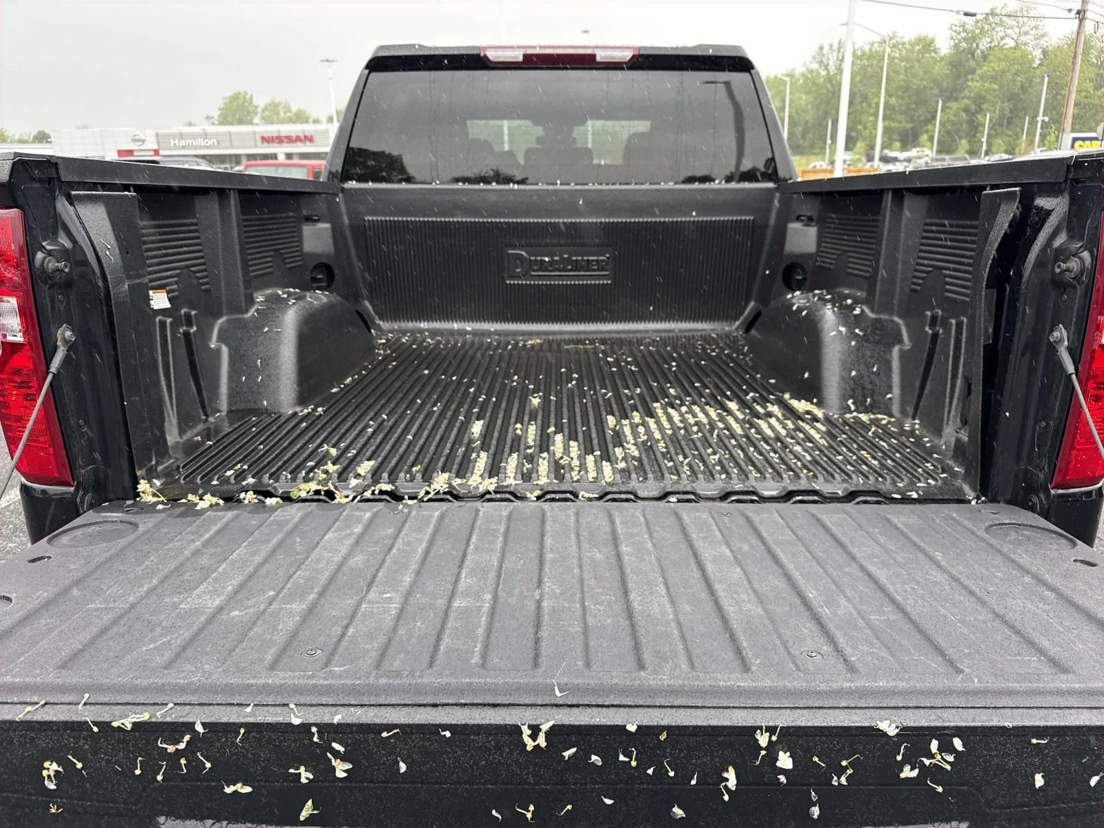 Used 2025 Chevrolet Silverado 1500 LT AWD/4WD image 25