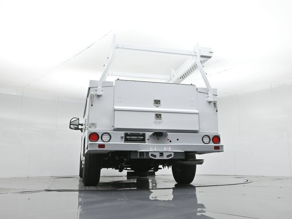 New 2026 Ford F350 XL w/ XL Chrome Package RWD image 58