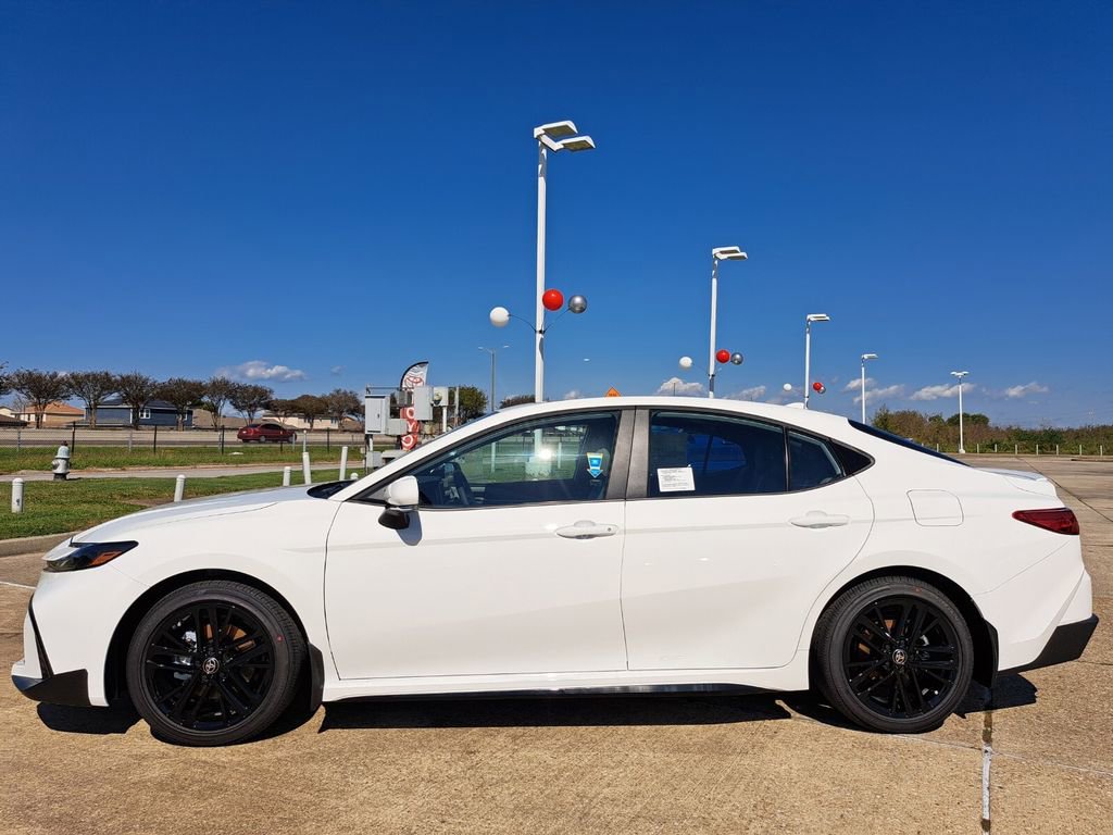 New 2026 Toyota Camry SE image 8