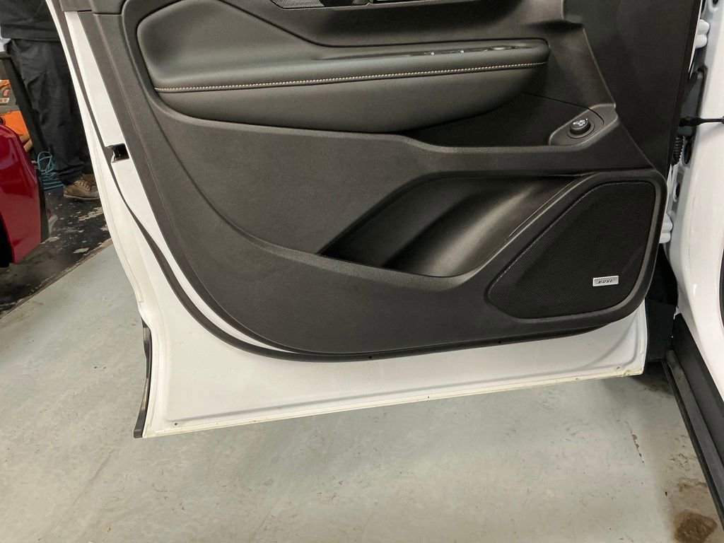 Certified 2024 GMC Terrain AT4 w/ Infotainment Package II image 17