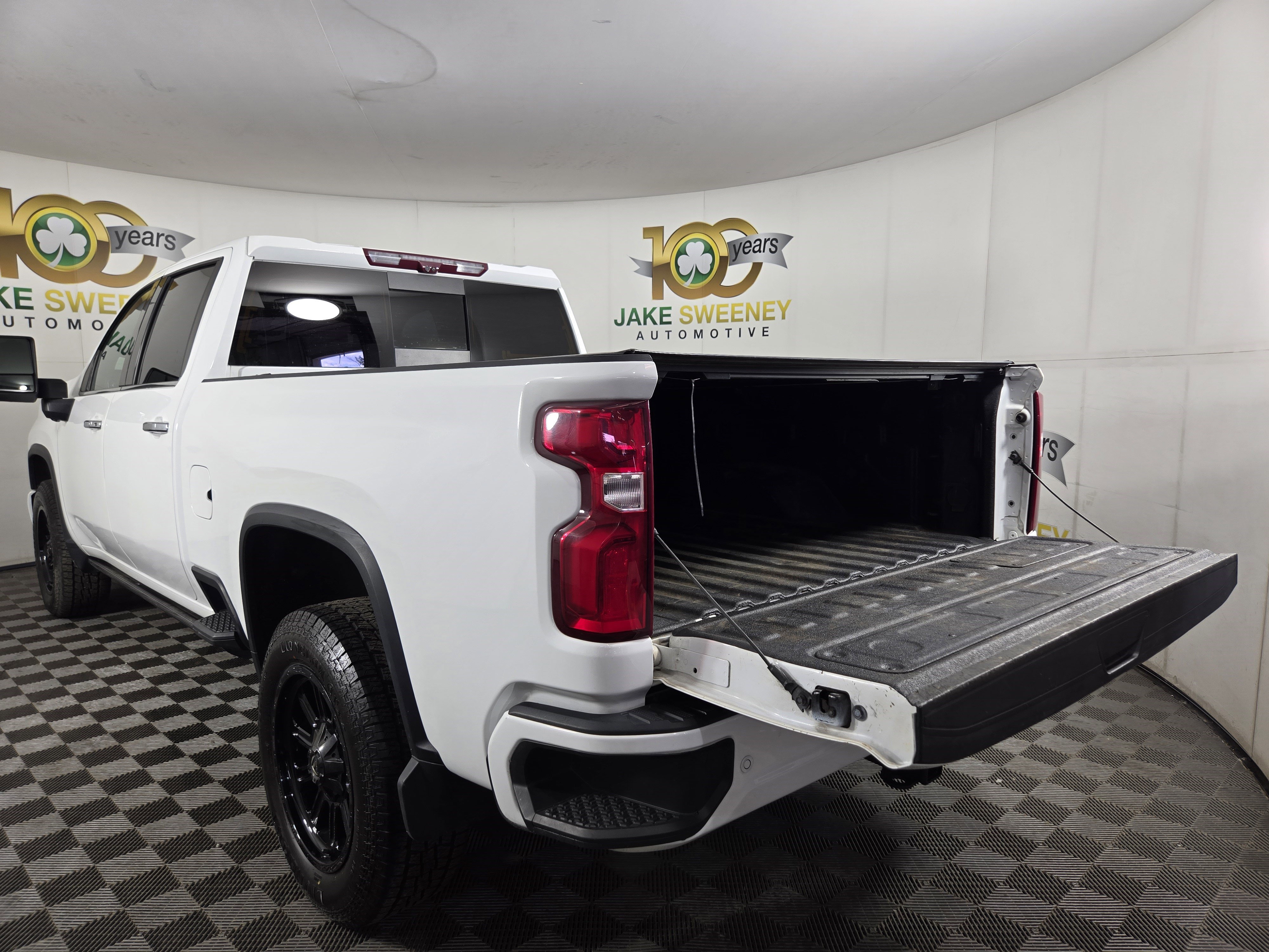 Used 2021 Chevrolet Silverado 3500 High Country w/ Z71 Off-Road Package image 36