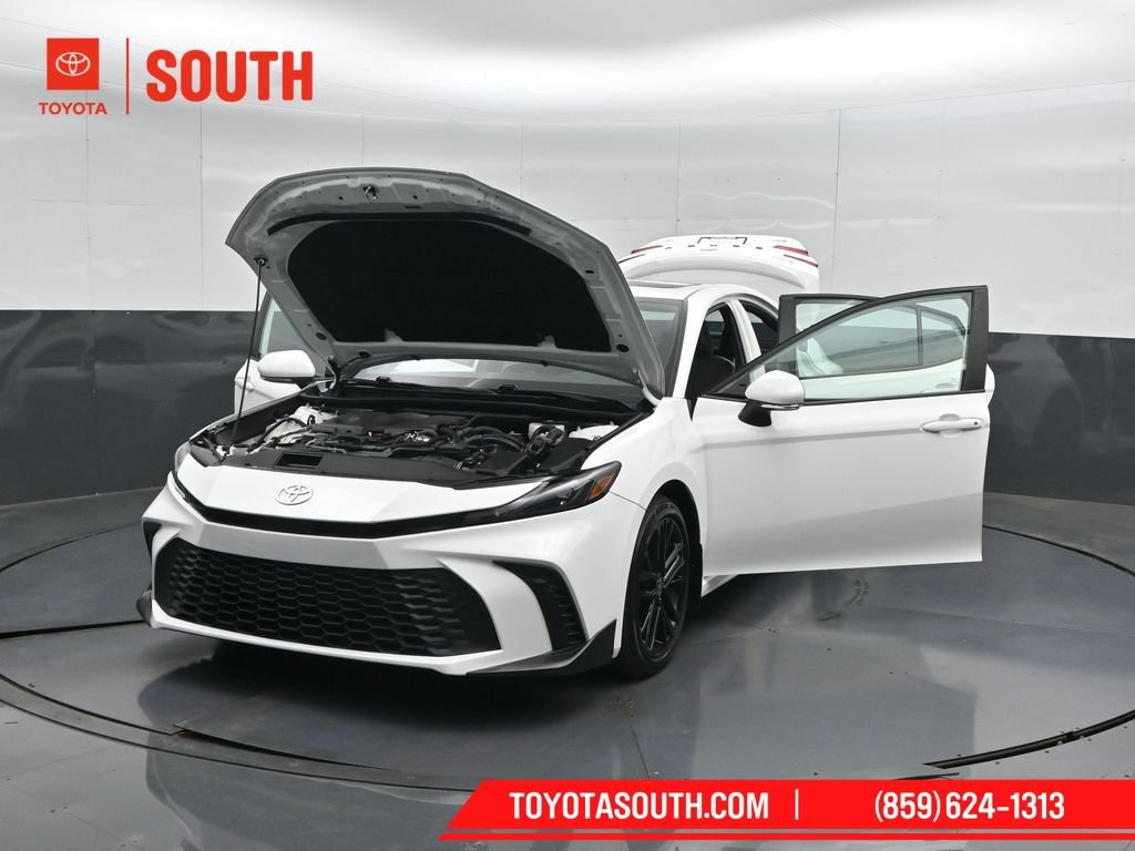 Used 2025 Toyota Camry SE w/ Convenience Package FWD image 60