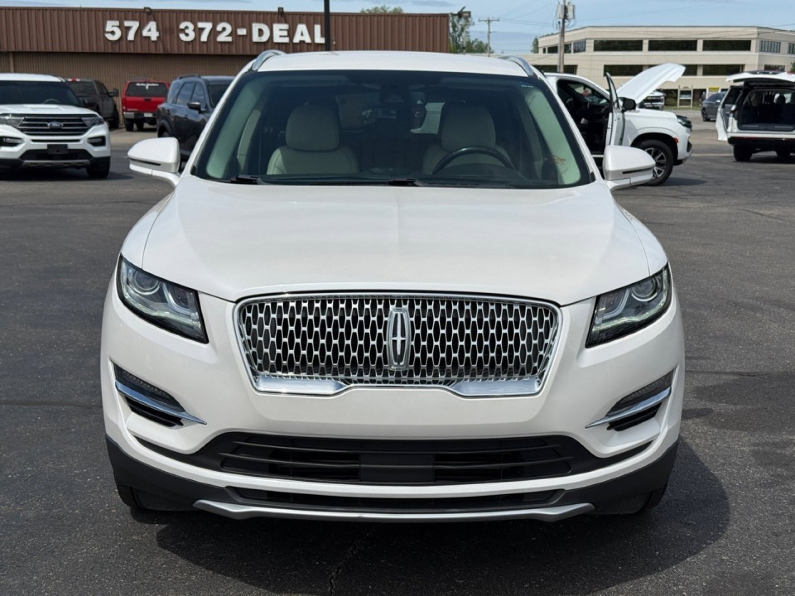 Used 2019 Lincoln MKC Select w/ MKC Climate Package FWD image 3