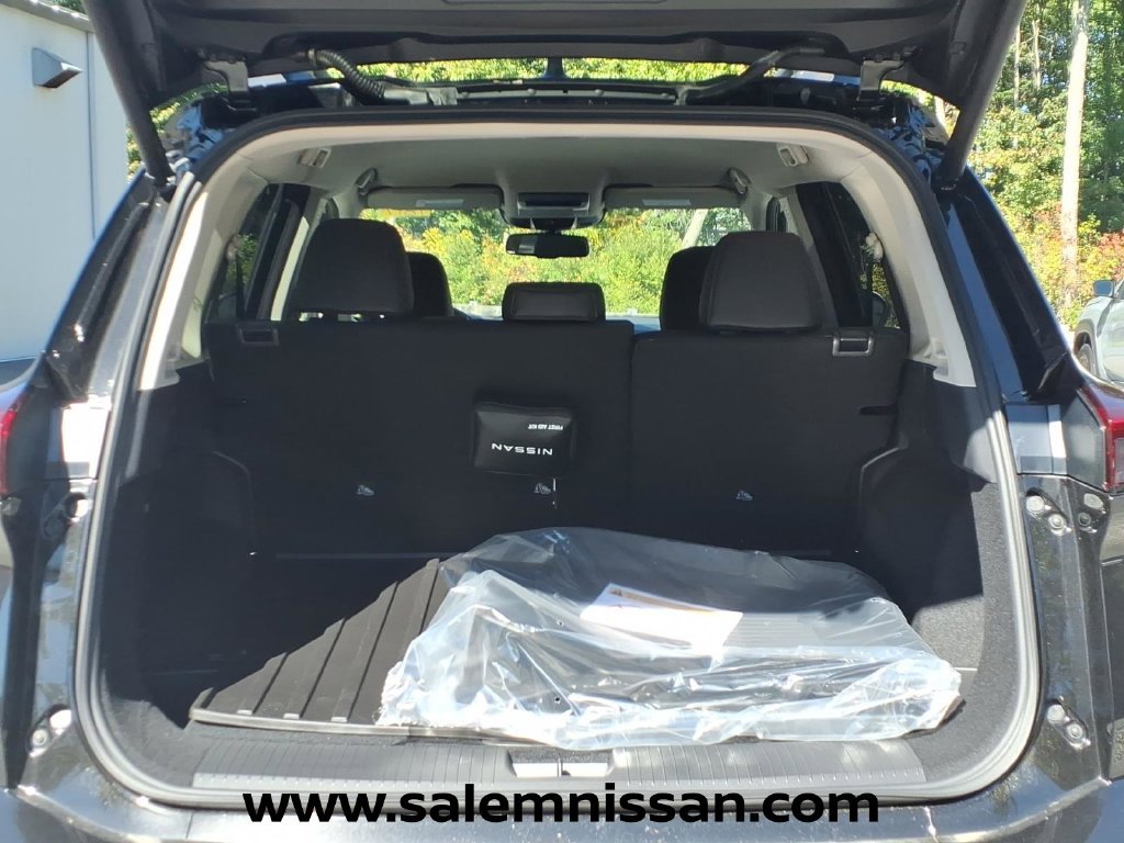 New 2026 Nissan Rogue SV w/ Rock Creek Premium Package AWD/4WD image 6