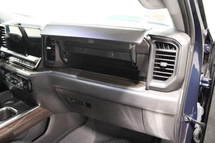 Used 2023 Chevrolet Silverado 1500 LT Trail Boss w/ Convenience Package II AWD/4WD image 28