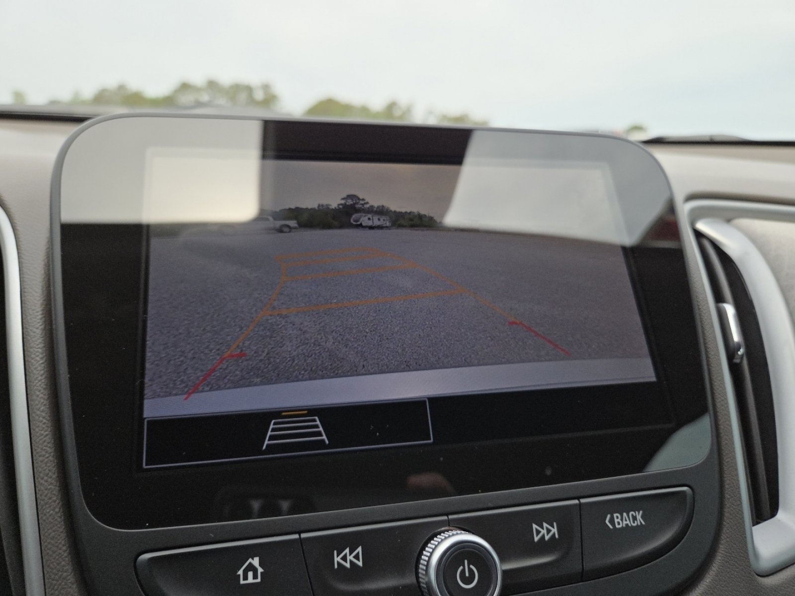 Used 2024 Chevrolet Malibu LT FWD image 9