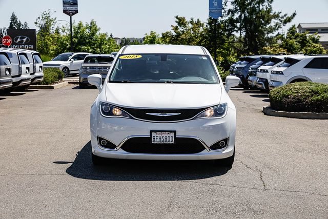 Used 2018 Chrysler Pacifica Touring Plus w/ Tire & Wheel Group FWD image 7
