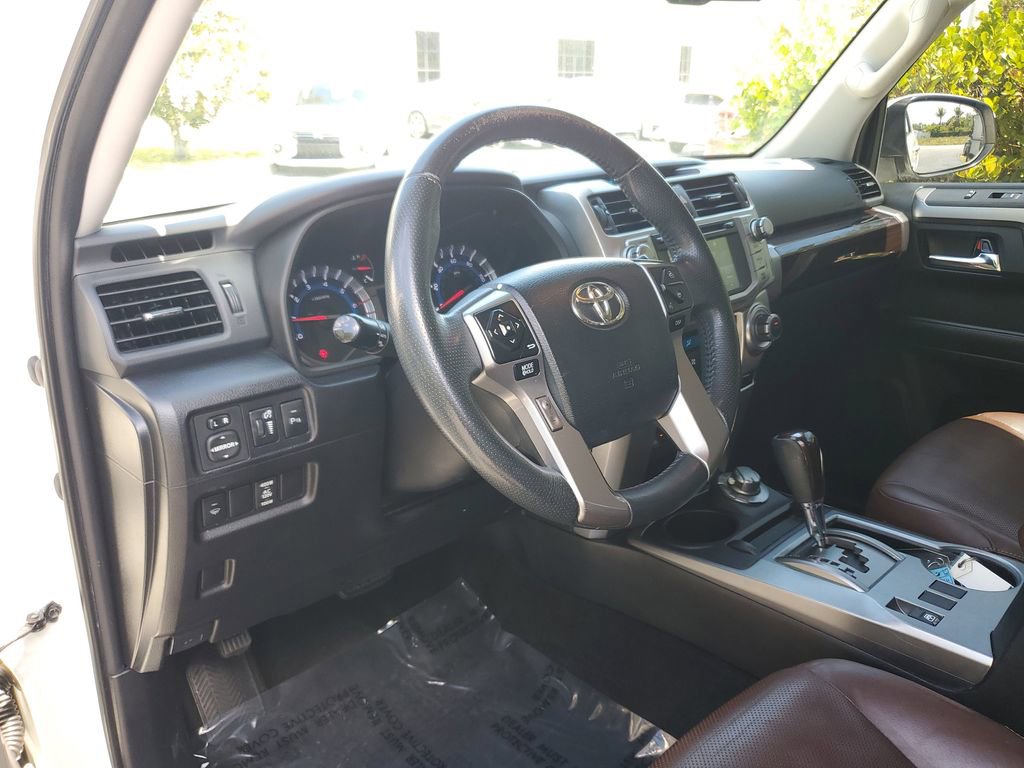 Used 2016 Toyota 4Runner Limited AWD/4WD image 21