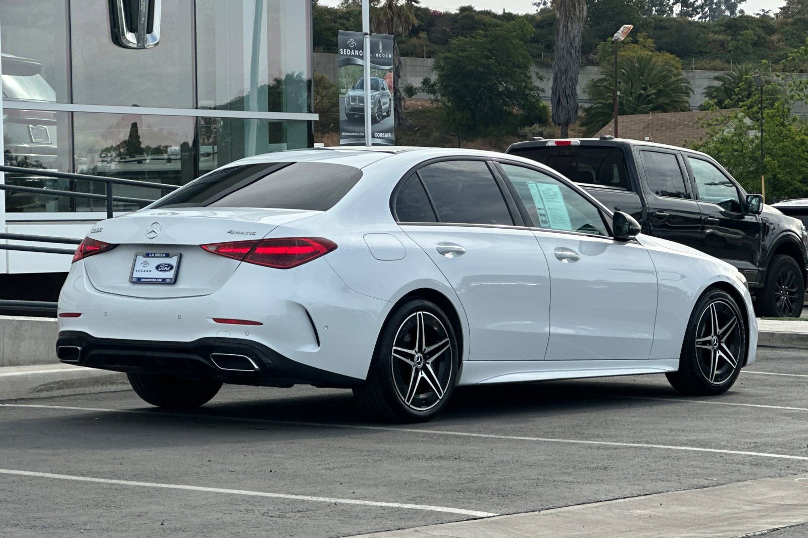 Used 2024 Mercedes-Benz C 300 4MATIC Sedan image 3