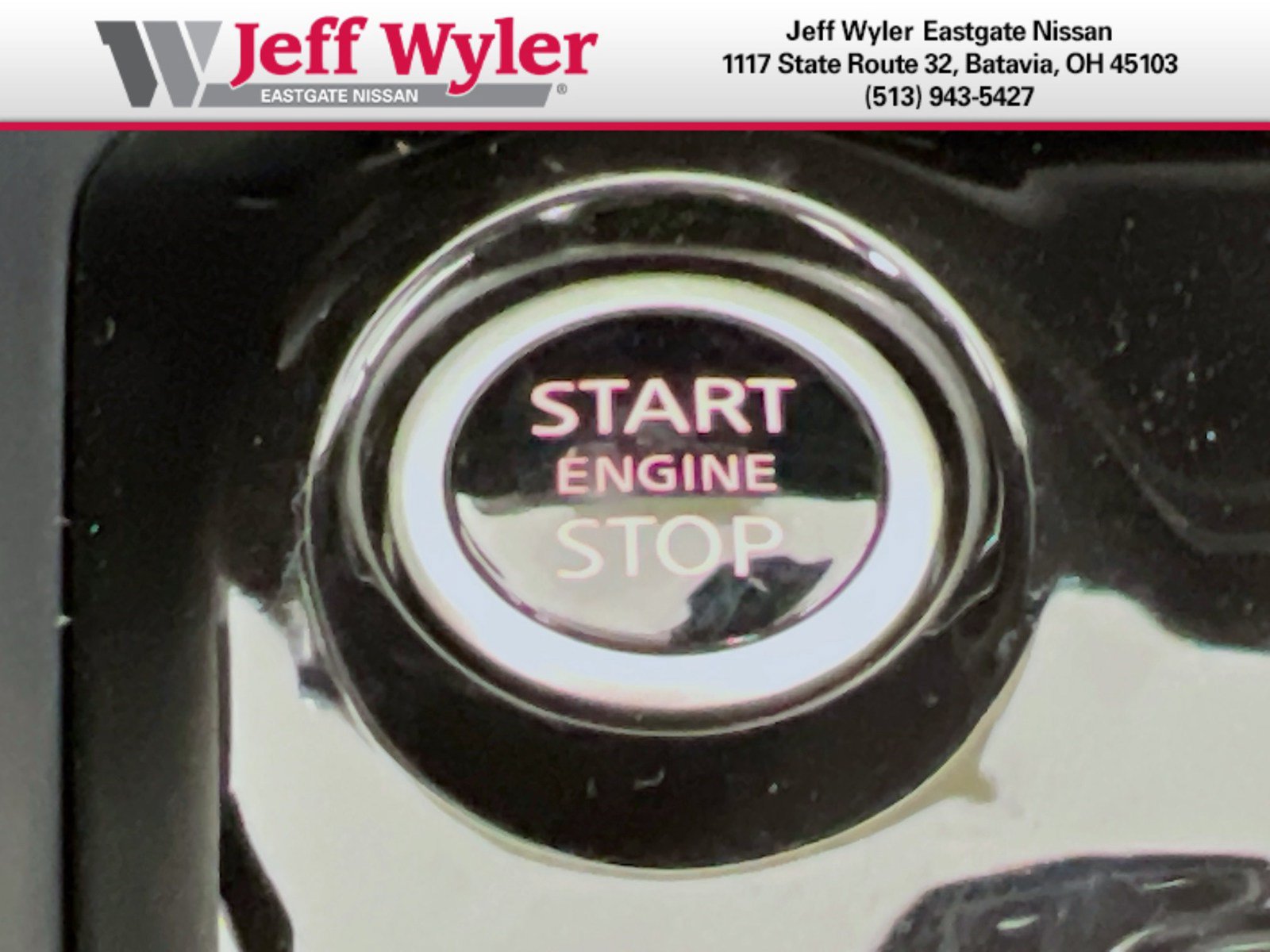 New 2025 Nissan Versa SR w/ Trunk Package FWD image 12