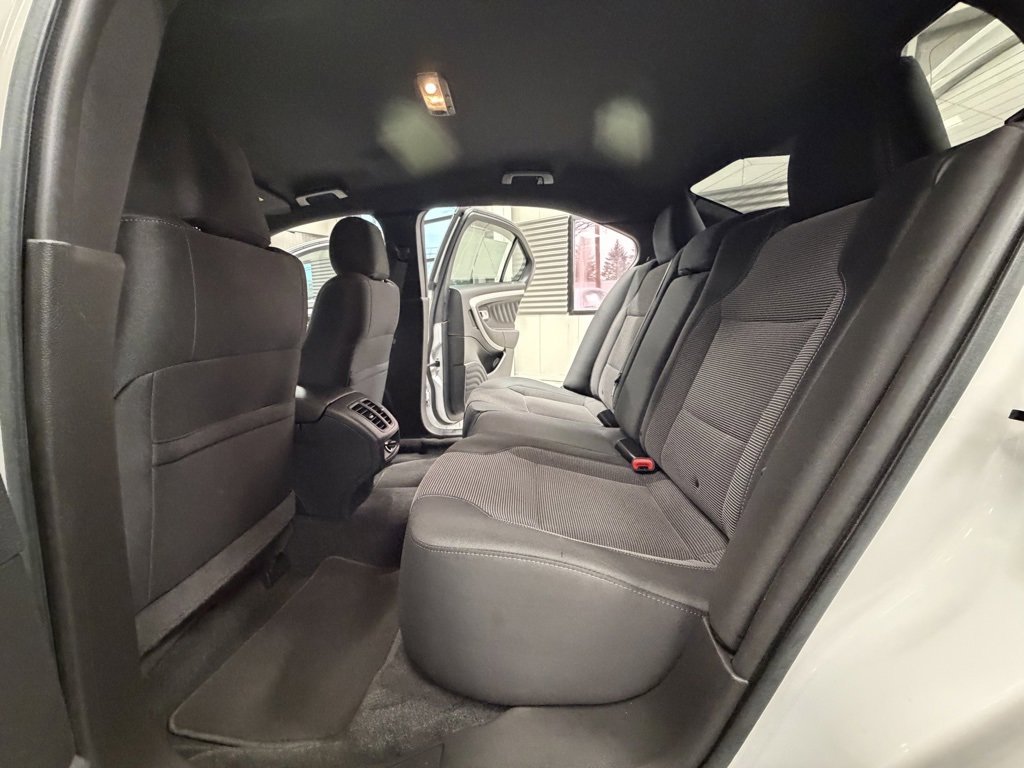 Used 2018 Ford Taurus SEL image 47