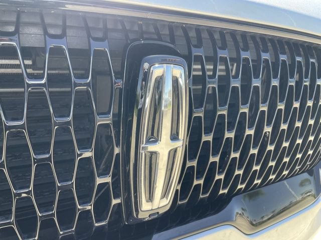 Used 2023 Lincoln Aviator Reserve w/ Equipment Group 201A AWD/4WD image 32