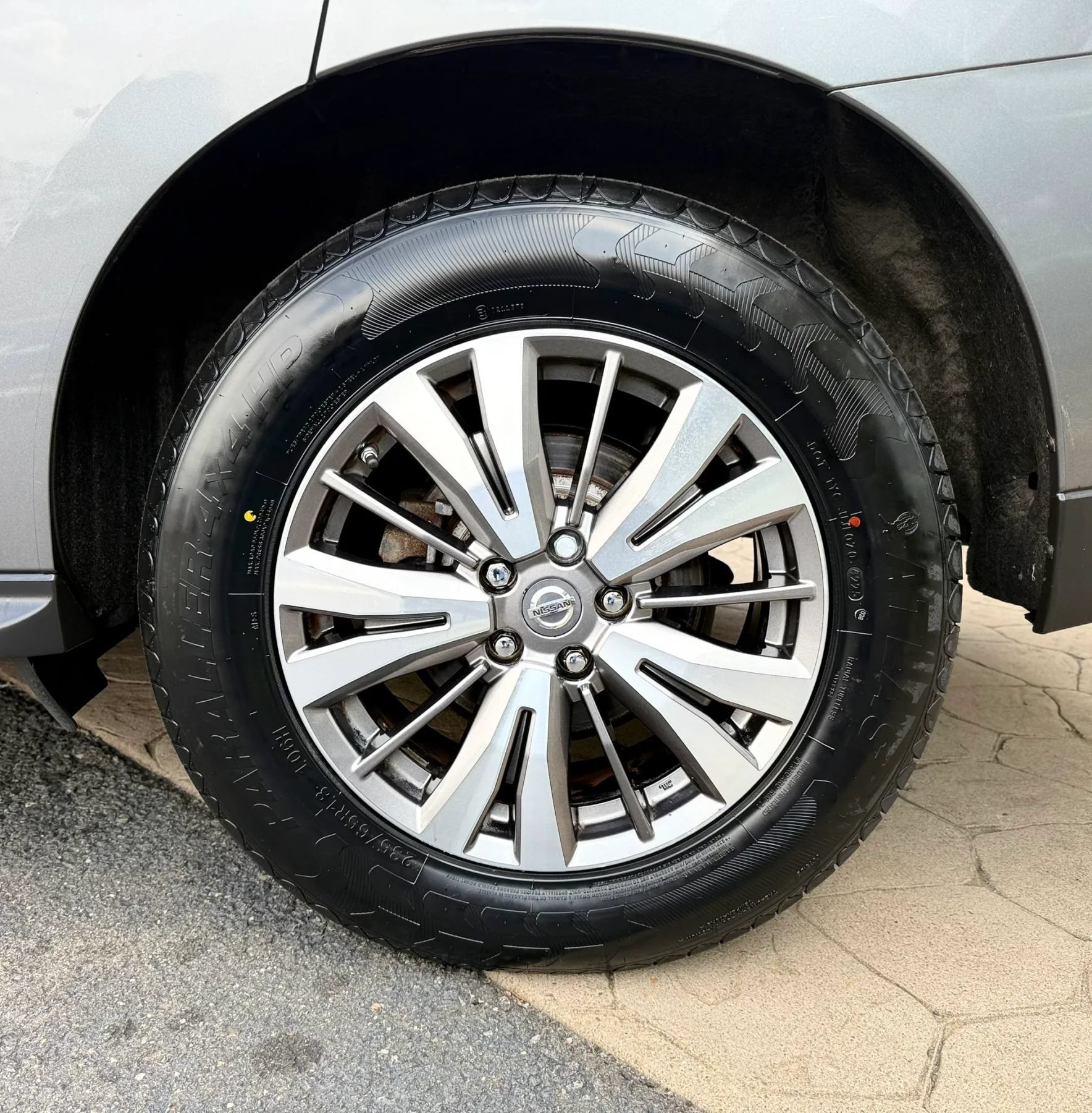Used 2018 Nissan Pathfinder SV AWD/4WD image 49
