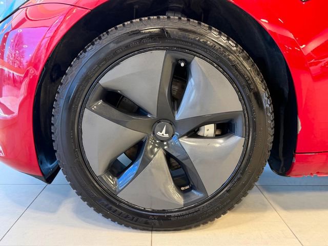Used 2018 Tesla Model 3 Performance image 38