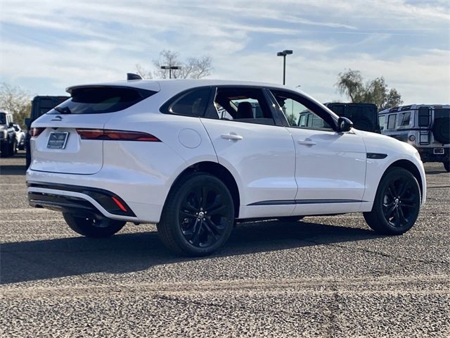 New 2025 Jaguar F-PACE R-Dynamic S image 17