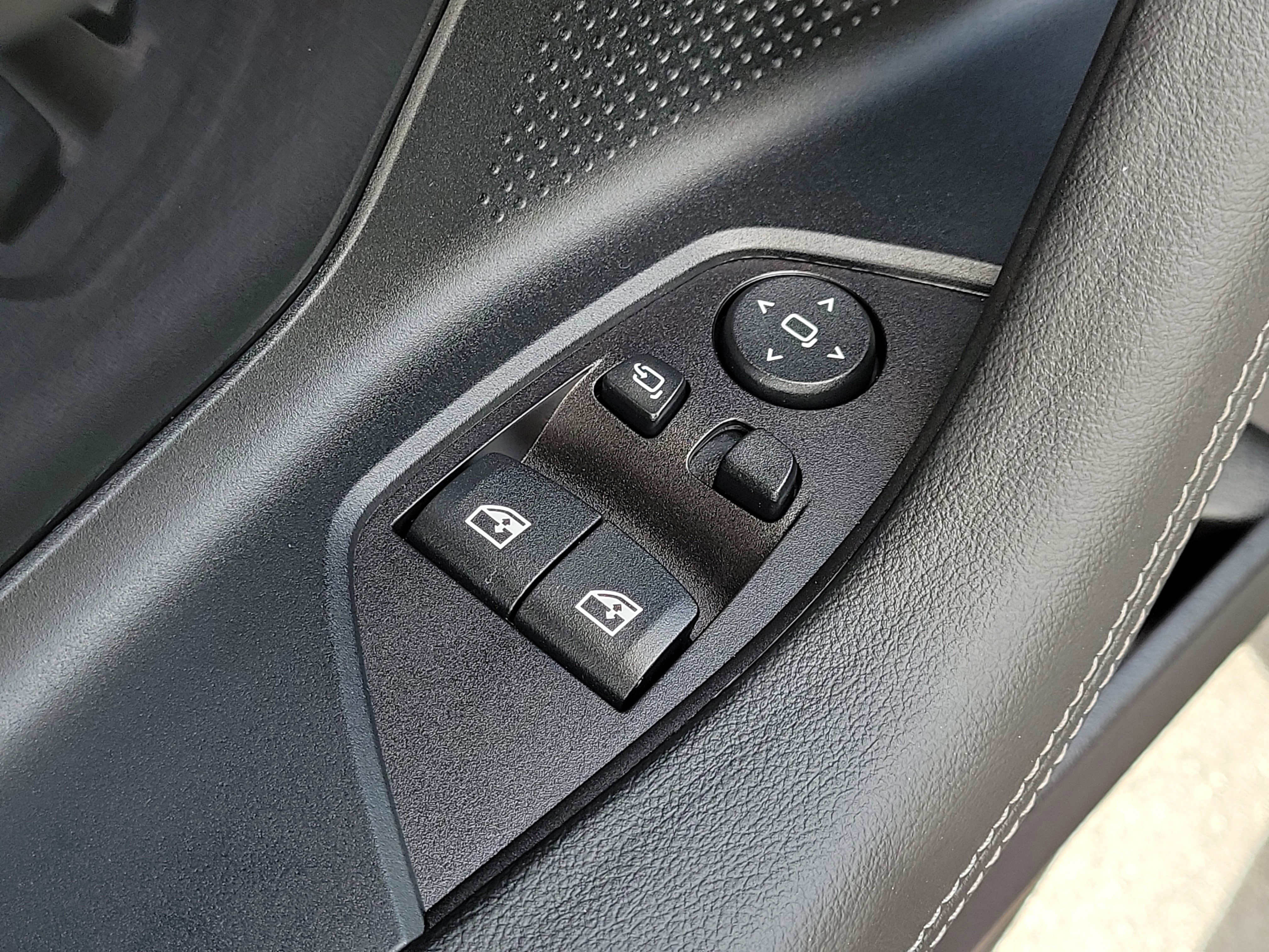 Used 2025 BMW M240i Coupe w/ Premium Package image 16