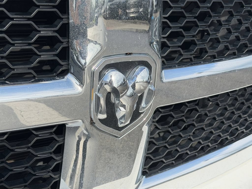 Used 2024 RAM 1500 Classic SLT AWD/4WD image 32