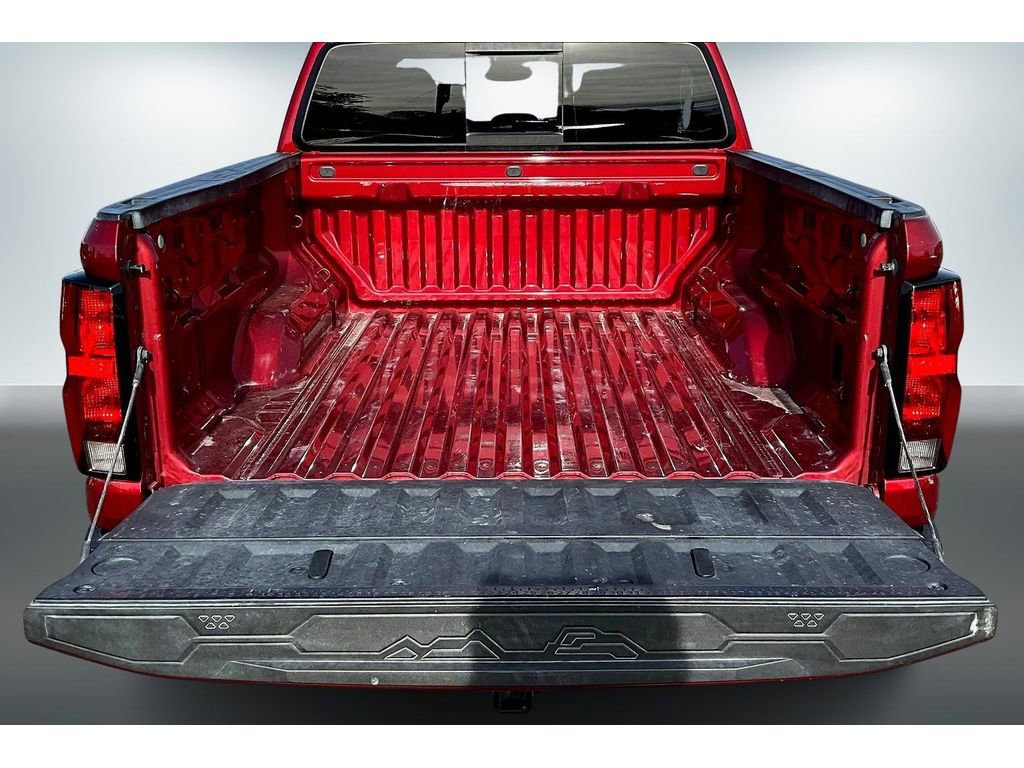 Used 2024 Chevrolet Colorado Trail Boss w/ Technology Package image 7