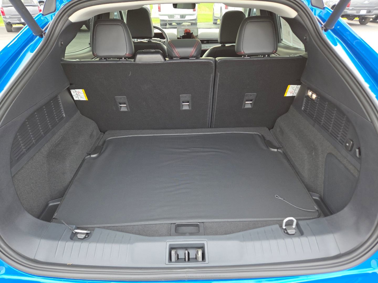 Used 2025 Ford Mustang Mach-E Premium w/ Sport Appearance Package image 17