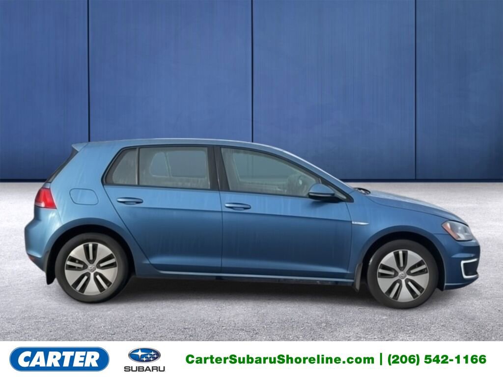 Used 2016 Volkswagen e-Golf SE w/ DC Fast Charging Package
