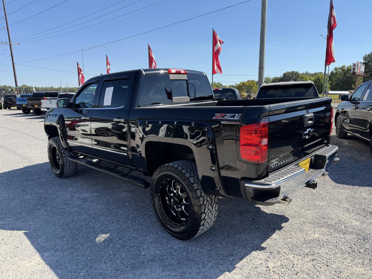Used 2015 Chevrolet Silverado 1500 LTZ Z71 w/ LTZ Plus Package AWD/4WD image 18