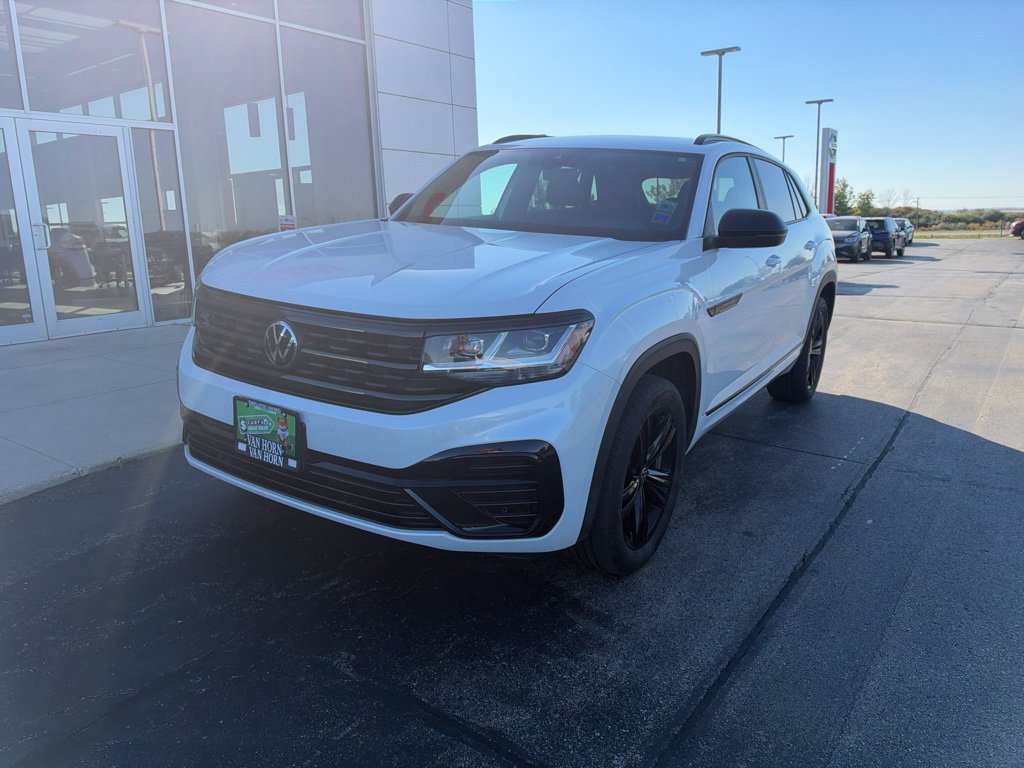 Used 2023 Volkswagen Atlas Cross Sport SEL R-Line AWD/4WD image 4