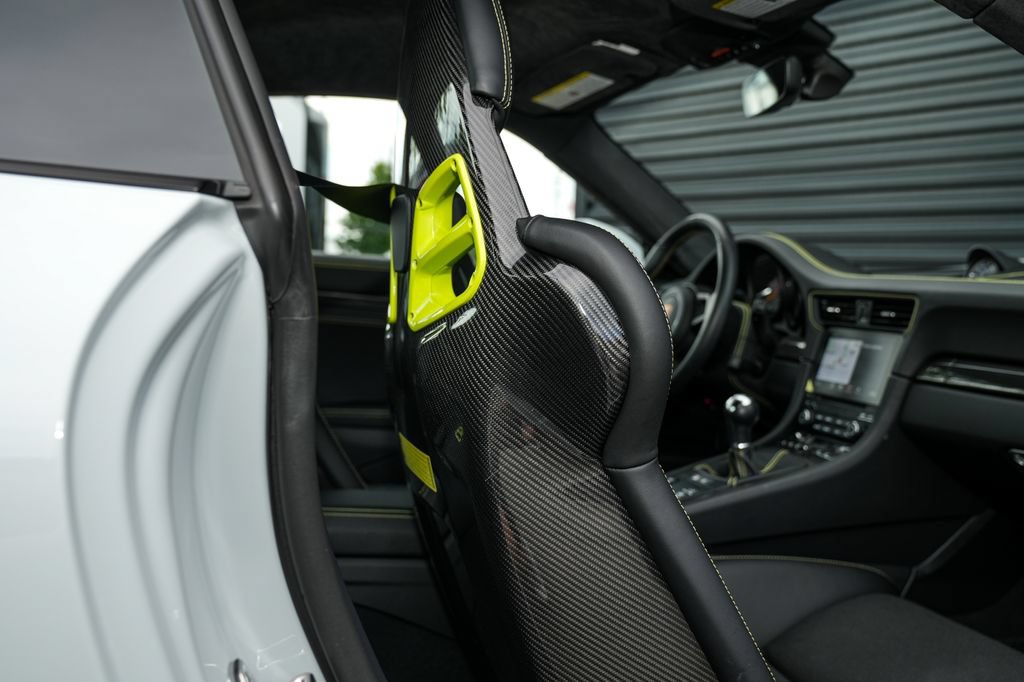 Certified 2018 Porsche 911 GT3 RWD image 31