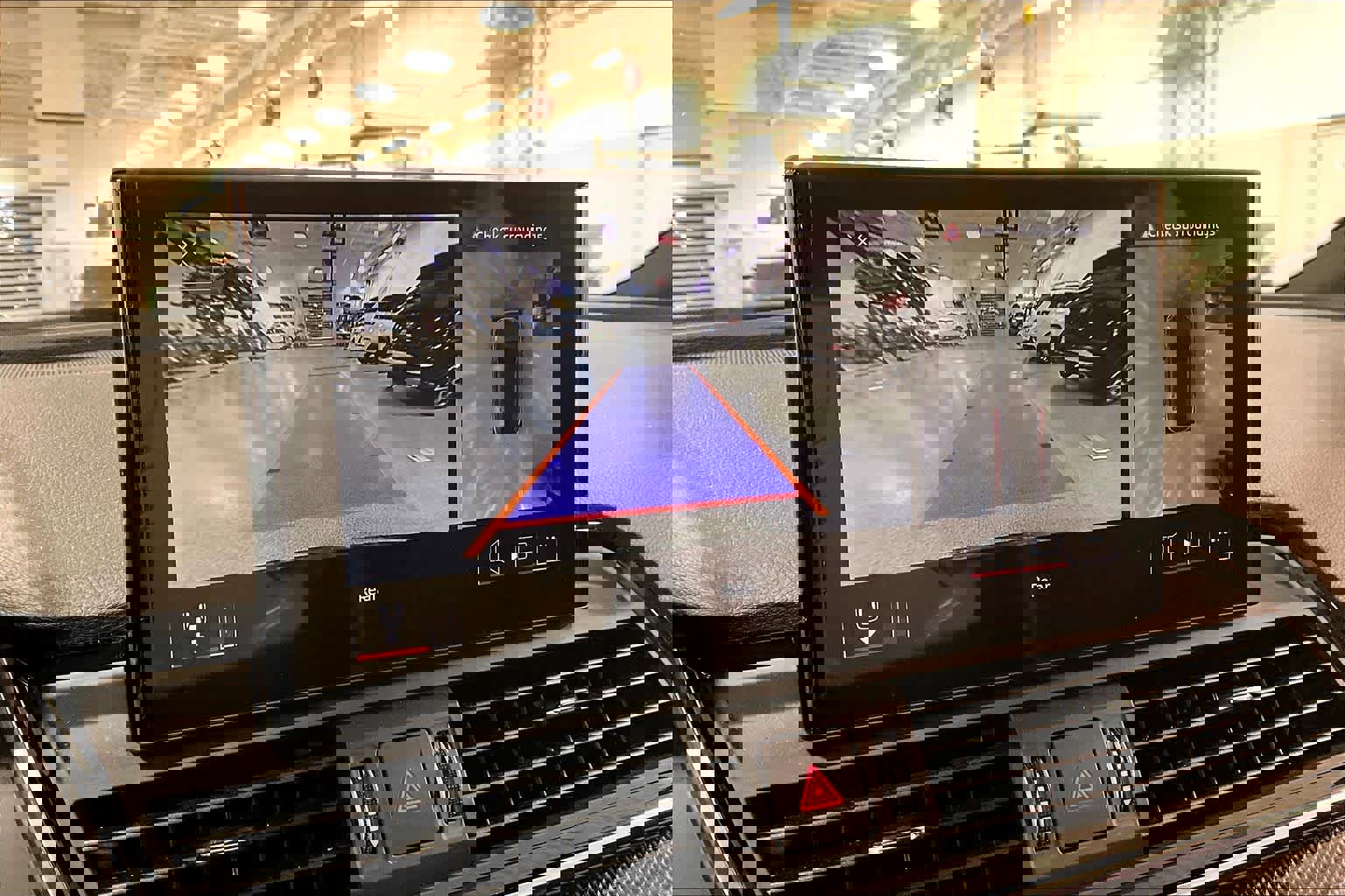 Used 2022 Audi SQ5 Premium Plus w/ Premium Plus Package image 31