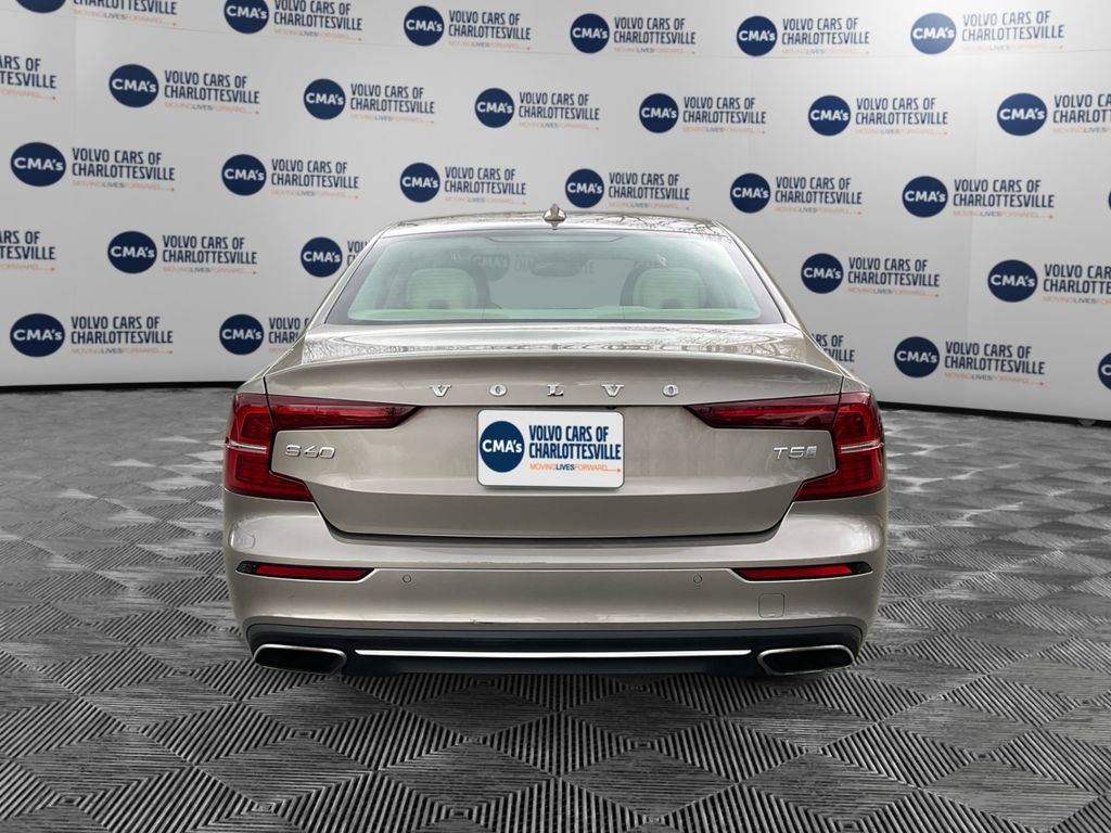 Used 2020 Volvo S60 T5 Inscription image 4