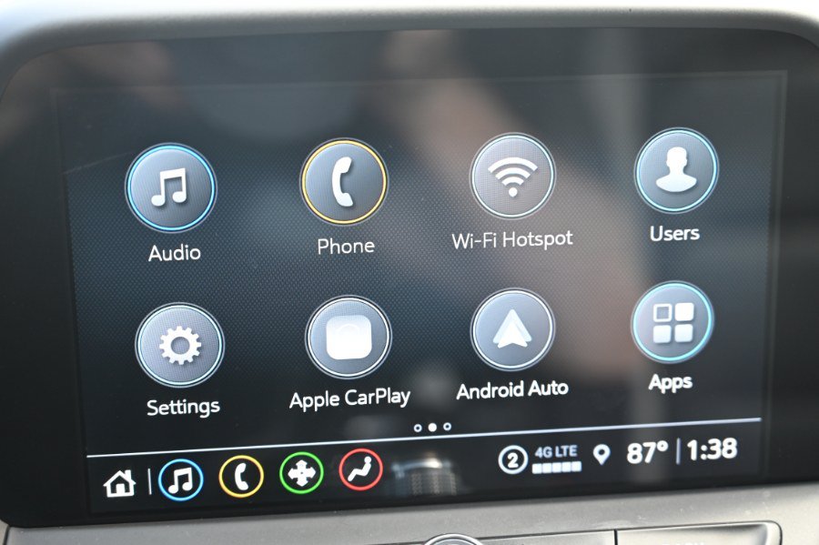 Used 2022 Chevrolet Camaro LT w/ Technology Package RWD image 22