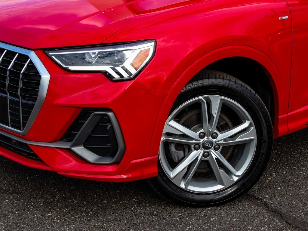 Used 2020 Audi Q3 2.0T Premium Plus w/ Premium Plus Package image 47