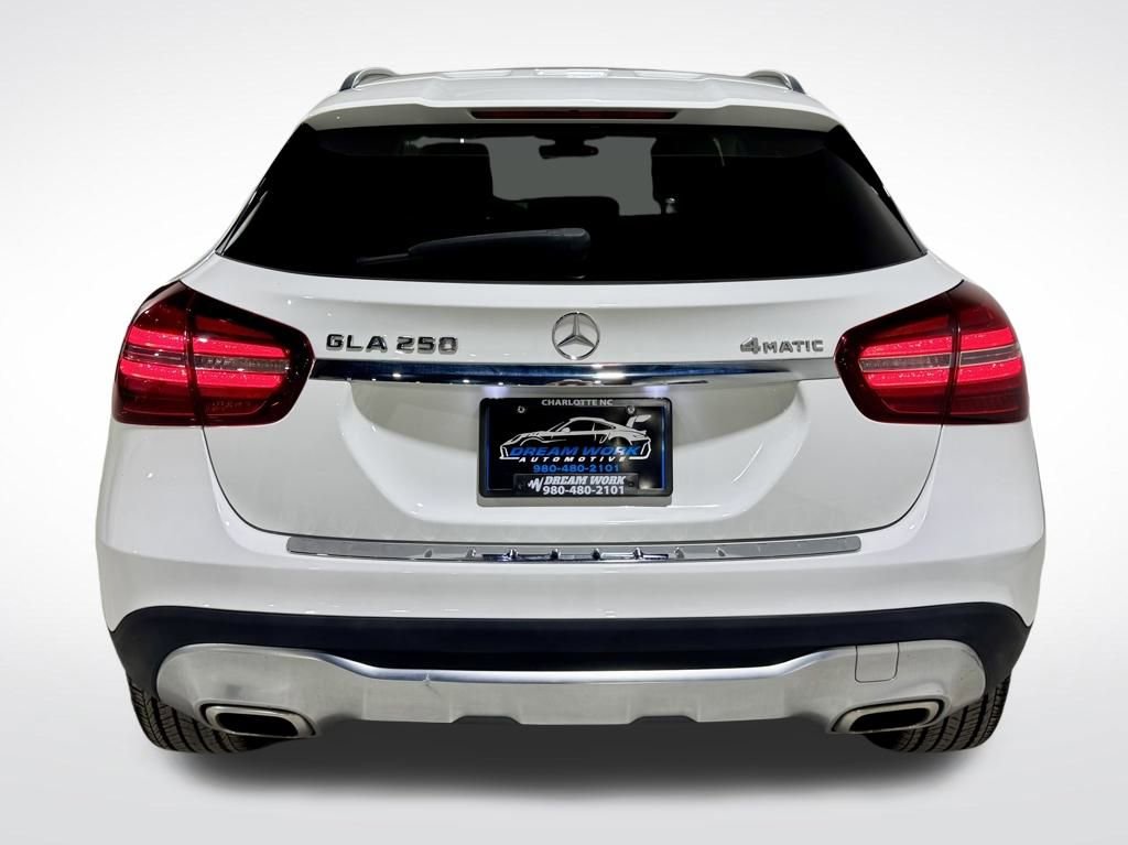 Used 2020 Mercedes-Benz GLA 250 4MATIC w/ Premium Package image 9