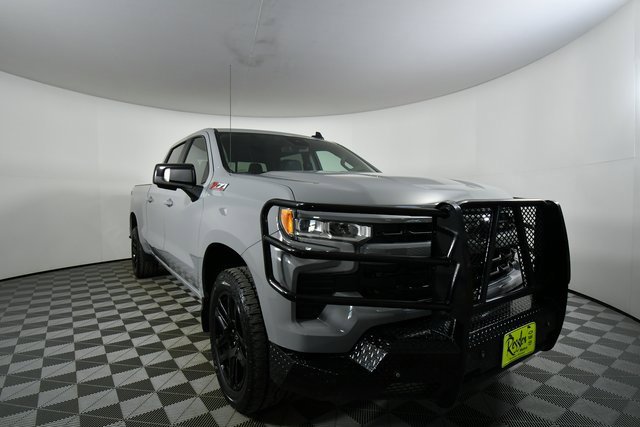 Used 2024 Chevrolet Silverado 1500 RST w/ Convenience Package II image 8