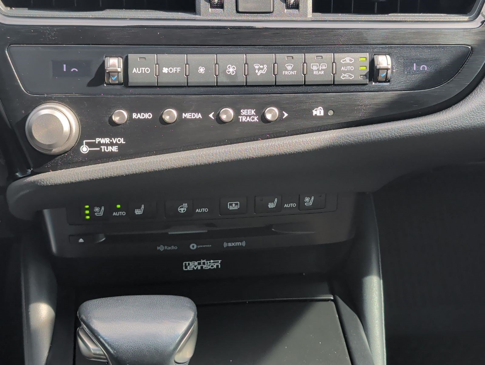 Used 2022 Lexus ES 350 Ultra Luxury w/ Accessory Package 2 FWD image 20